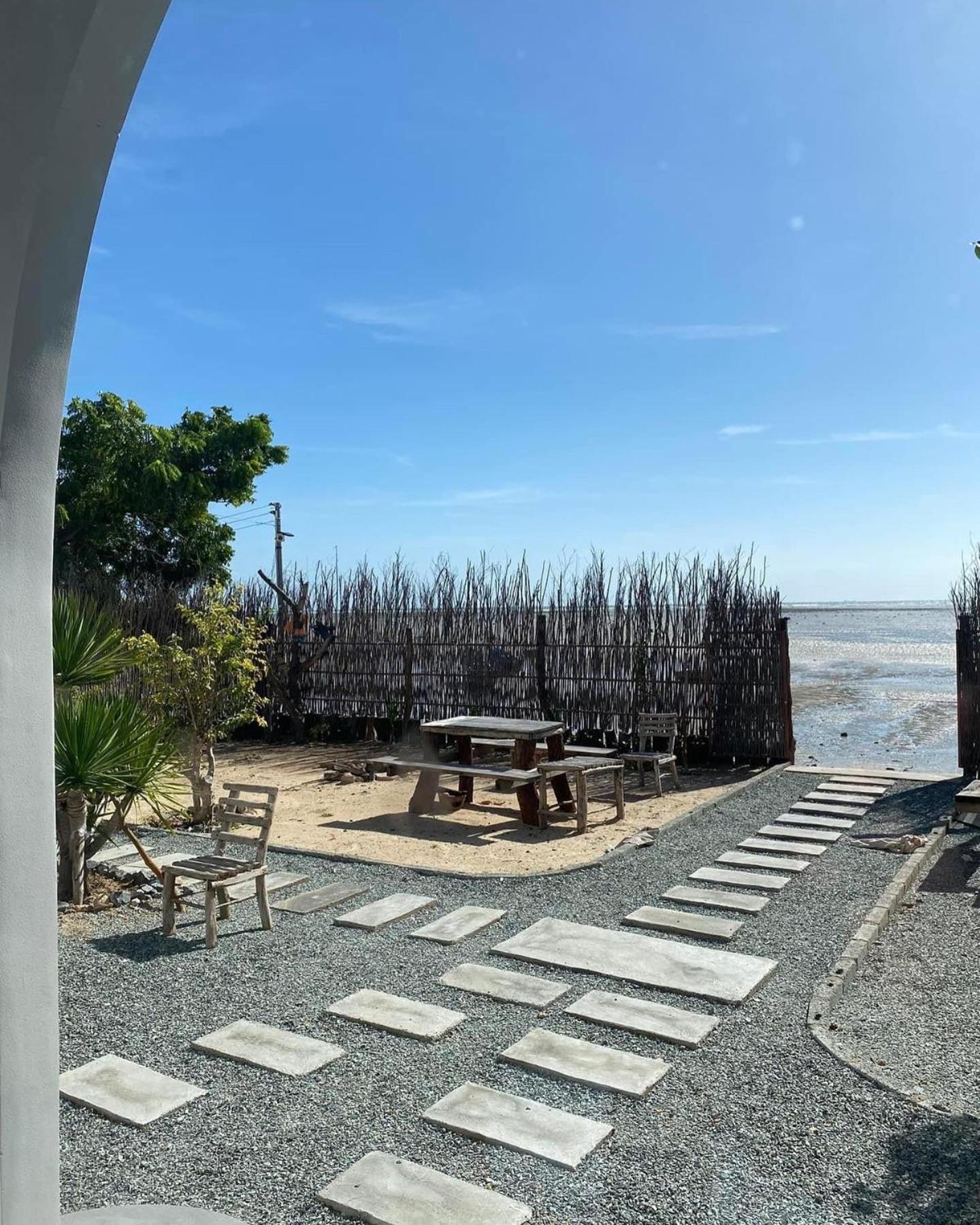 My Hoa Oceanfront Home Ap My Hai Exterior photo