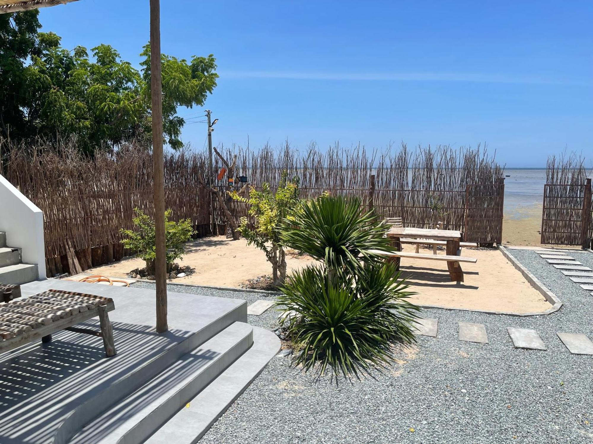 My Hoa Oceanfront Home Ap My Hai Exterior photo